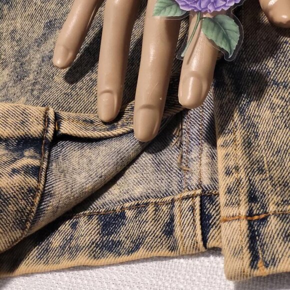 Ventage Studebker. Not Worn, Women's Blue/yellow Jean Skirt, Size 11/12 - Picture 9 of 10